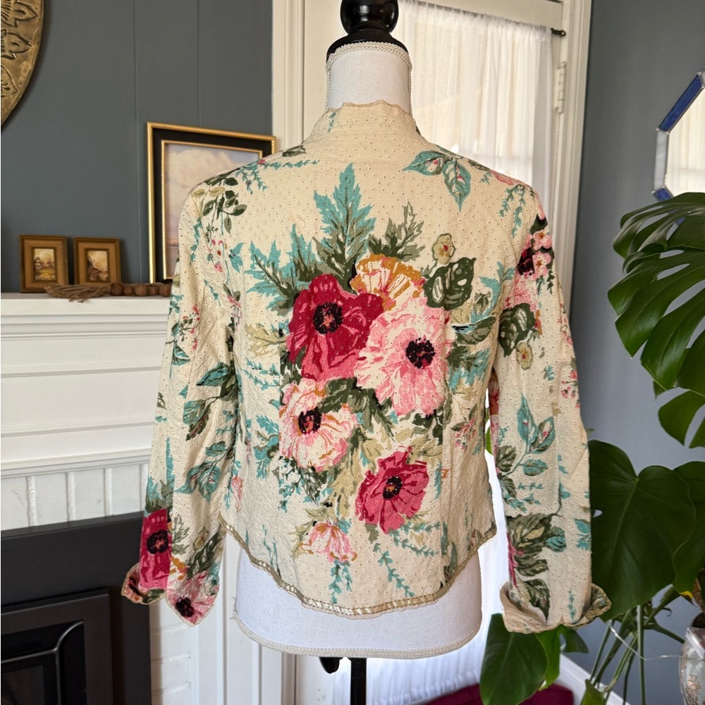 J. Jill RE: Crafted Limited Edition Floral Eyelet Cotton Blazer - Picture 4 of 8